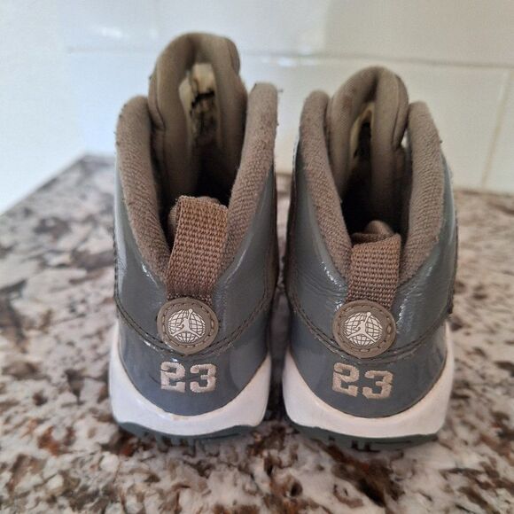 Nike Air Jordan 9 Retro GS Cool Gray Youth Sneakers US Size 9C - Picture 3 of 8